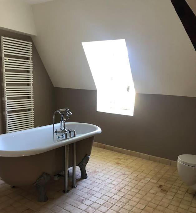 Charming 18Th Century Chateau, Near Bayeux In Calvados, Normandie Livry  Exteriér fotografie